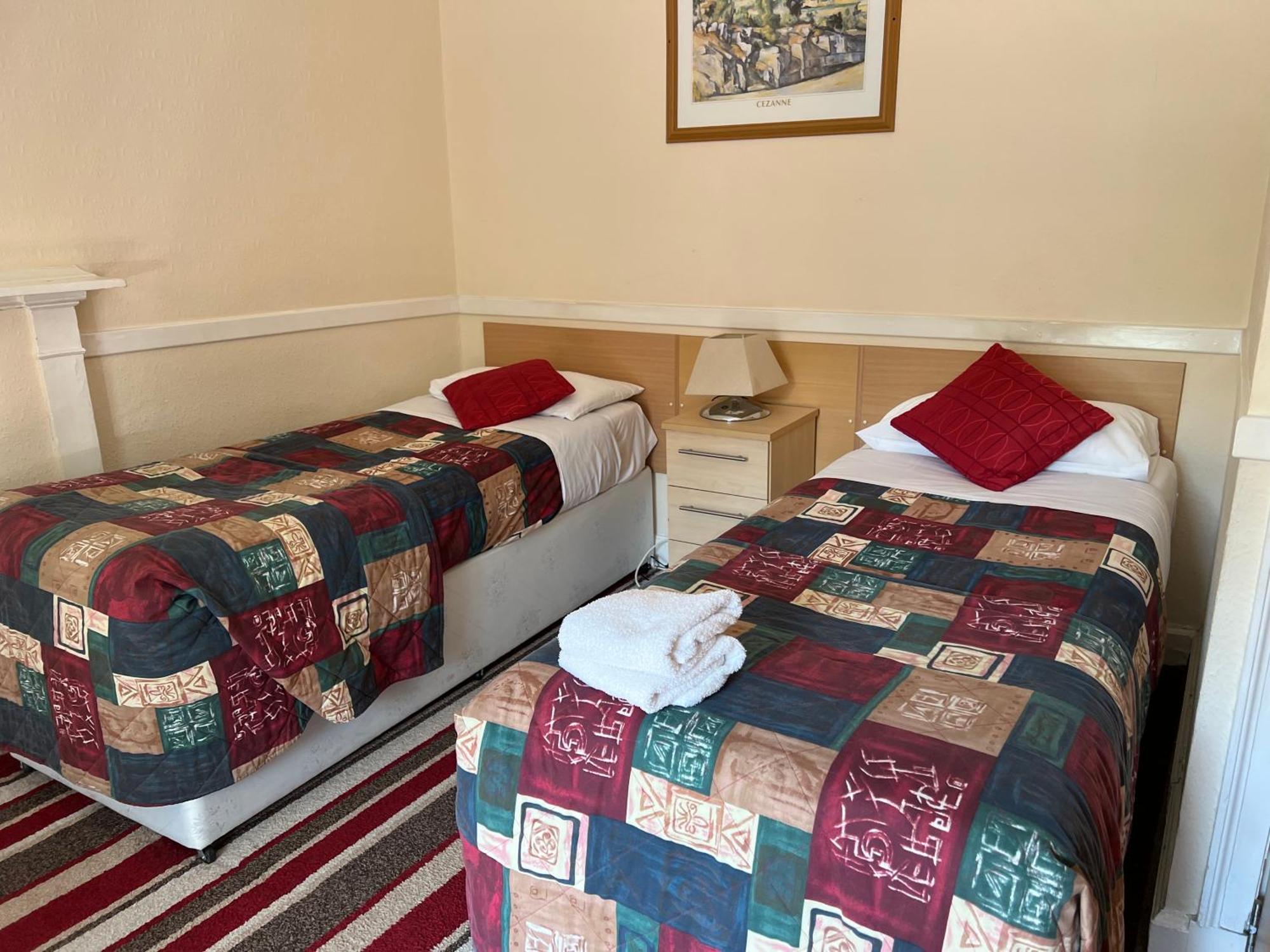 Strathpeffer Hotel Extérieur photo